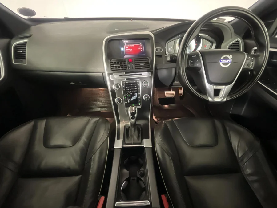 Used 2017 Volvo XC60 D4 R-Design - WeBuyCars  Witbank