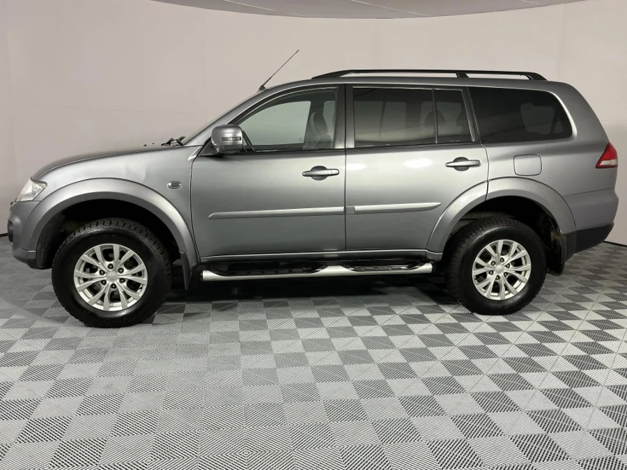 Used 2014 Mitsubishi Pajero Sport 2.5DI-D auto - WeBuyCars Lansdowne Used 2014 Mitsubishi Pajero Sport 2.5DI-D auto - WeBuyCars Lansdowne