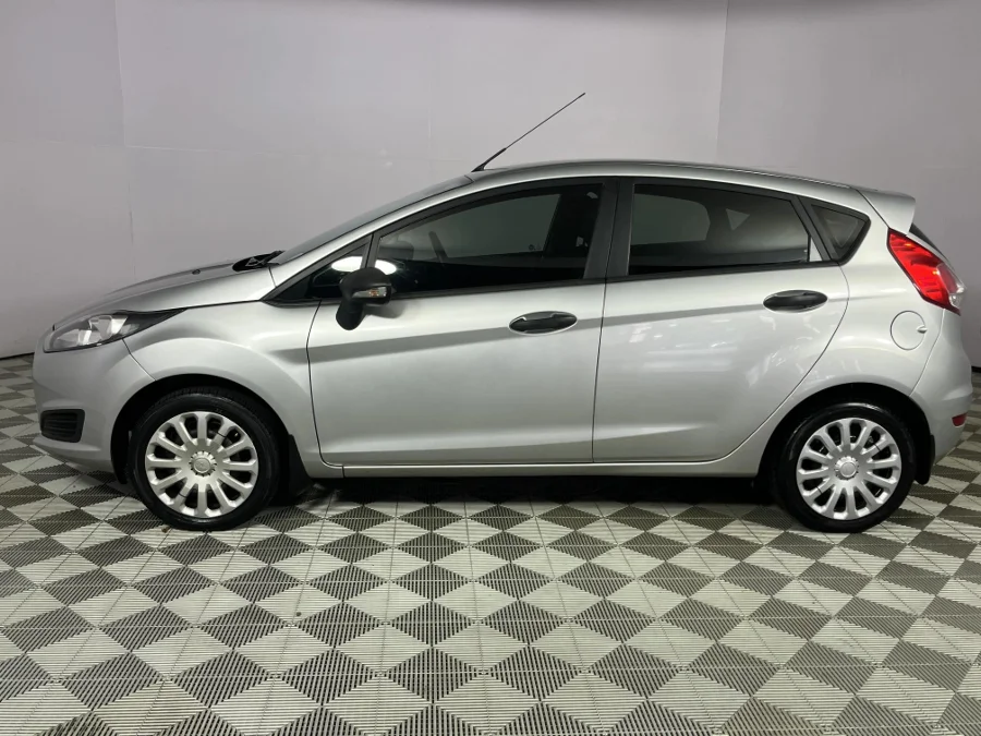 Used 2018 Ford Fiesta 5-door 1.0T Ambiente - WeBuyCars Durban