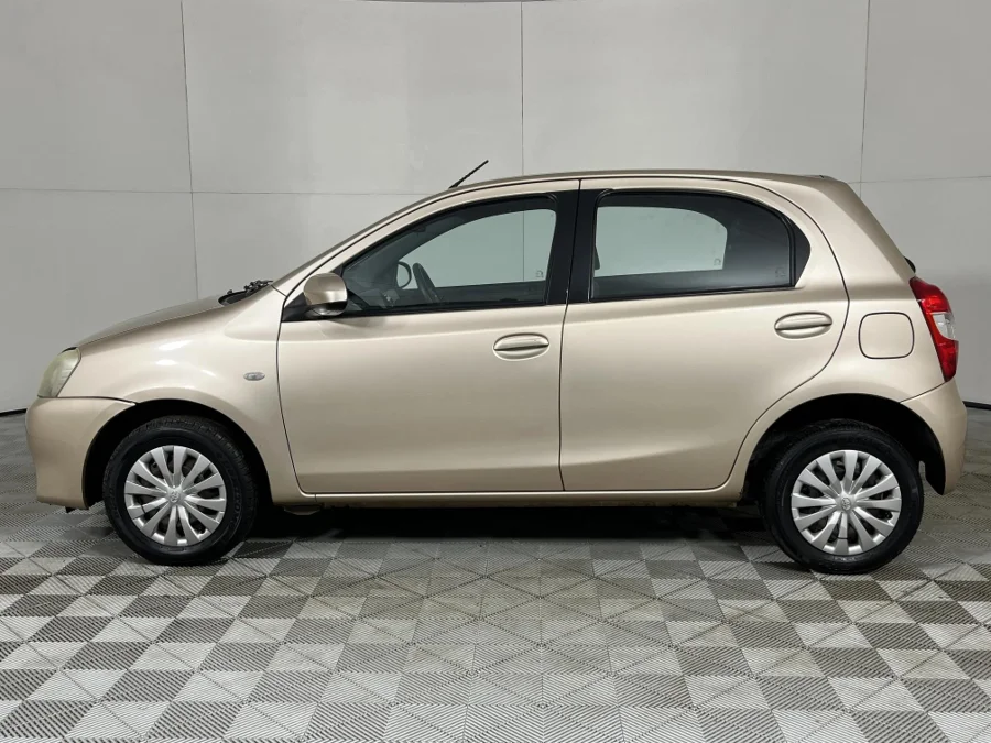 Used 2016 Toyota Etios sedan 1.5 Sprint - WeBuyCars Polokwane