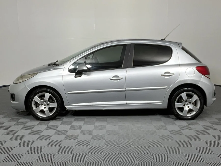 Used 2011 Peugeot 207 1.6 Dynamic - WeBuyCars  Witbank