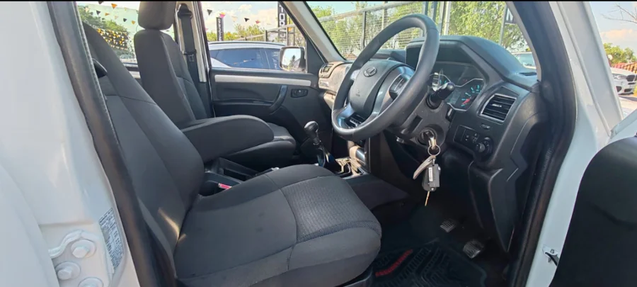 Used 2022 Mahindra Pik Up 2.2CRDe double cab 4x4 S10 Karoo - Action Motors Lenasia