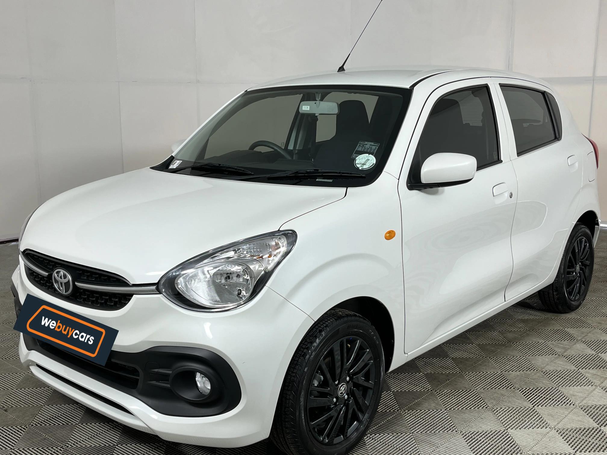 Used 2023 Toyota Vitz 1.0 XR auto