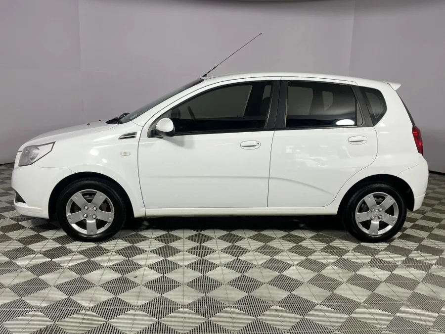 Used 2011 Chevrolet Aveo 1.6 LS hatch - WeBuyCars Durban