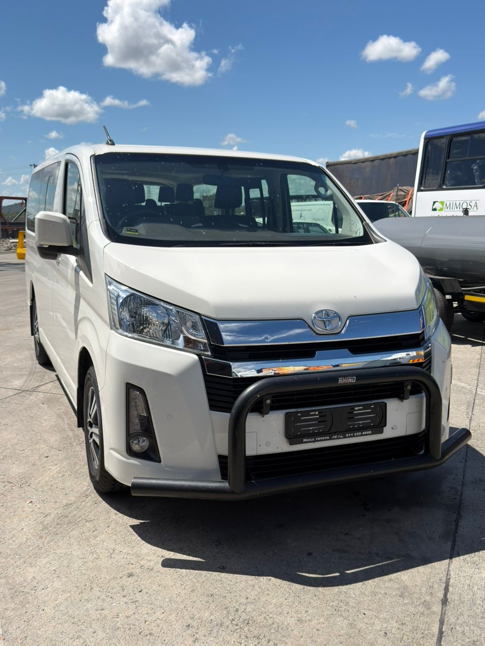 Used 2023 Toyota Quantum 2.8 LWB bus 11-seater GL