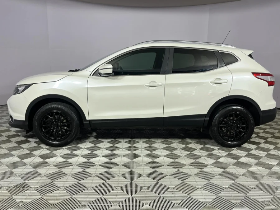 Used 2015 Nissan Qashqai 1.6dCi Acenta auto - WeBuyCars Montana