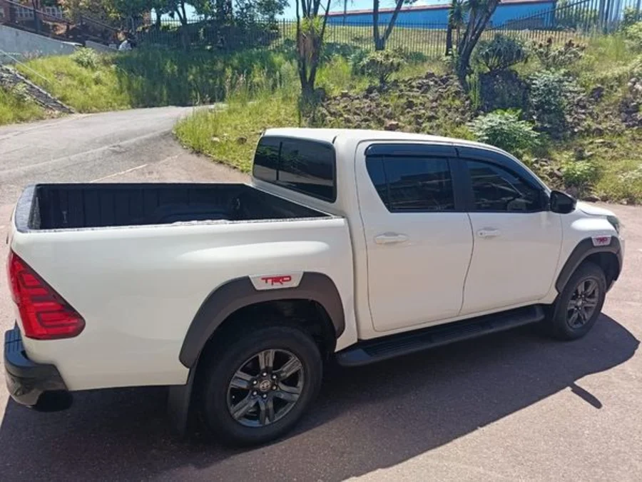 Used 2024 Toyota Hilux 2.4GD-6 4x4 SR - Private Seller Used 2024 Toyota Hilux 2.4GD-6 4x4 SR - Private Seller