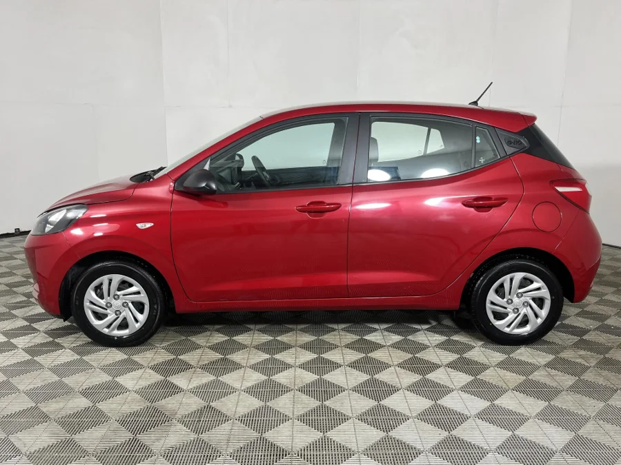 Used 2022 Hyundai Grand i10 1.0 hatch Motion manual - WeBuyCars George