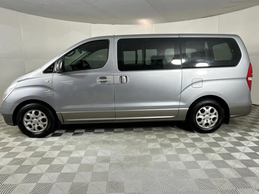 Used 2015 Hyundai H-1 2.5VGTi bus GLS - WeBuyCars The Dome