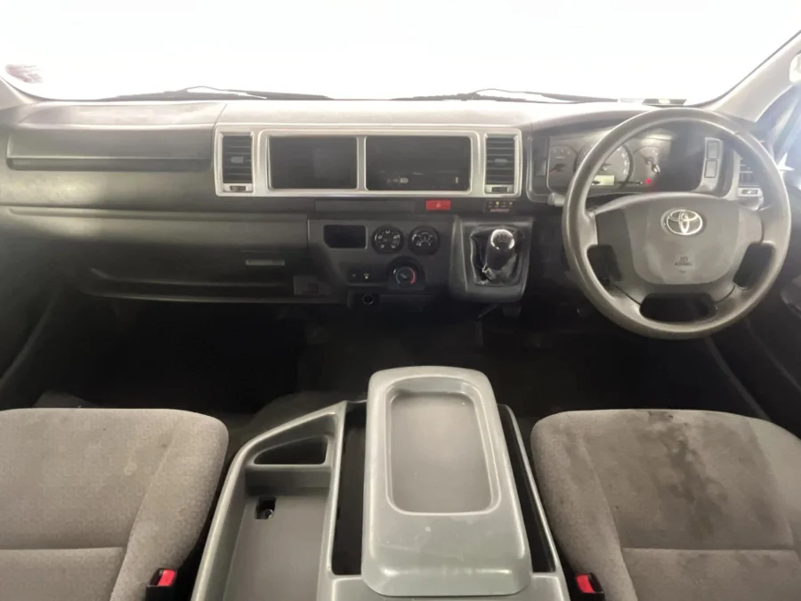 Used 2017 Toyota Quantum 2.5D-4D GL 14-seater bus - WeBuyCars Richmond