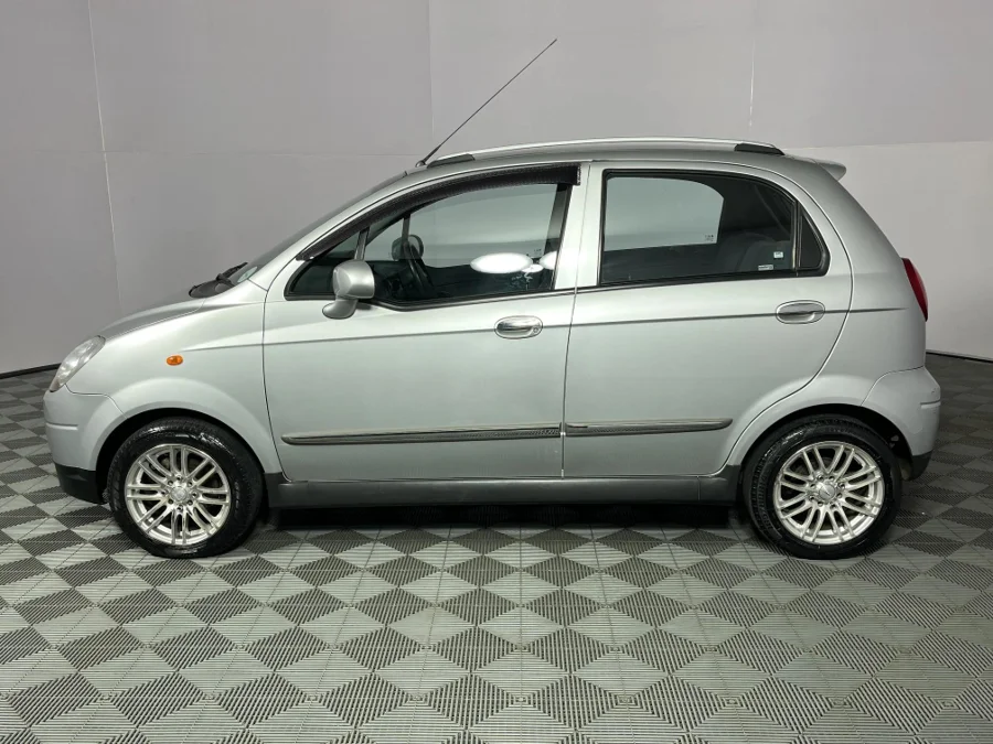 Used 2015 Chevrolet Spark Lite 1.0 LS - WeBuyCars  Witbank