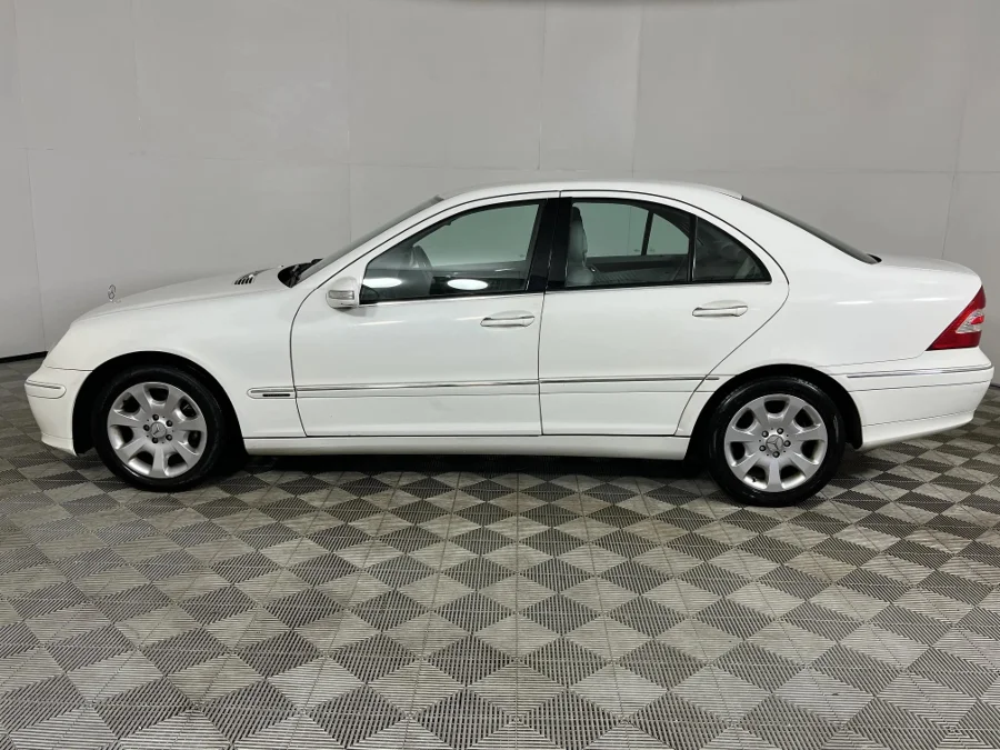 Used 2004 Mercedes-Benz C-Class C200 Kompressor Elegance - WeBuyCars George