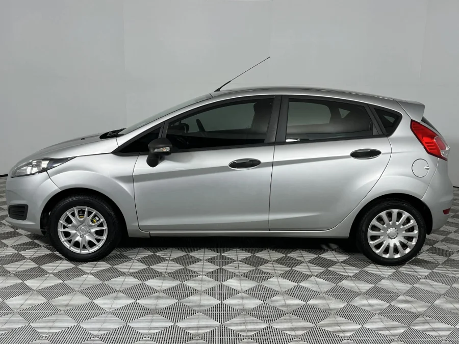 Used 2017 Ford Fiesta 5-door 1.4 Ambiente - WeBuyCars Richmond Used 2017 Ford Fiesta 5-door 1.4 Ambiente - WeBuyCars Richmond