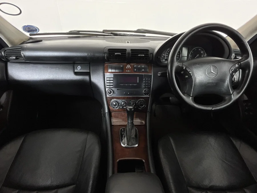 Used 2005 Mercedes-Benz C-Class C200 Kompressor Elegance Touchshift - WeBuyCars Montana