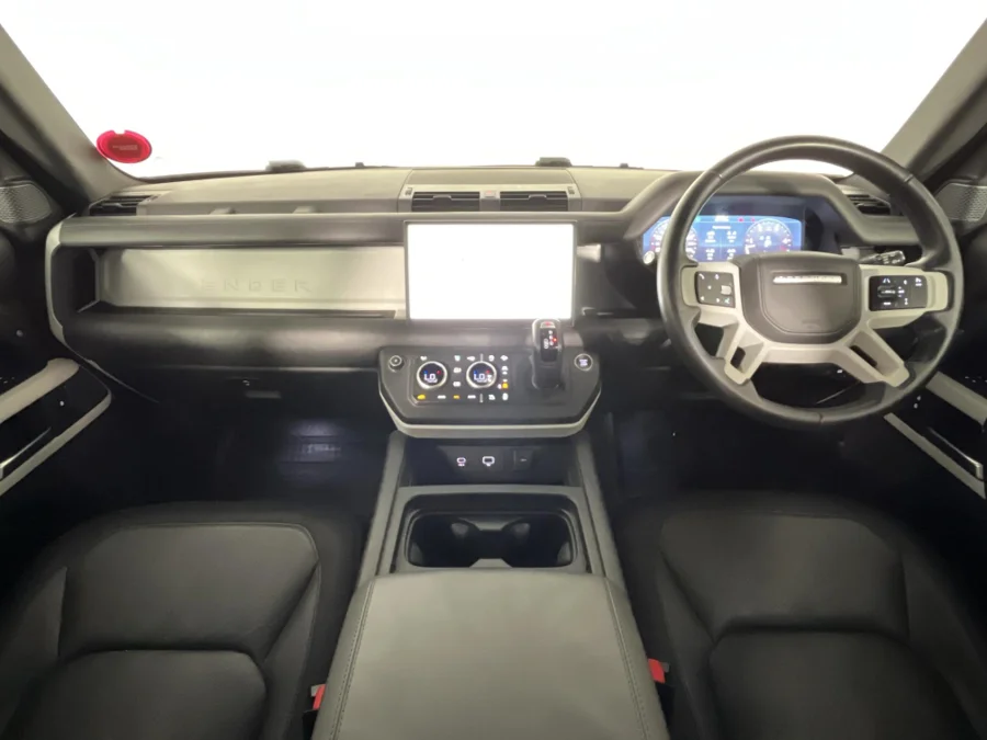 Used 2022 Land Rover Defender 110 D300 X-Dynamic HSE - WeBuyCars George