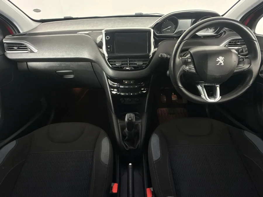 Used 2014 Peugeot 208 5-door 1.6 Allure - WeBuyCars Vereeniging Used 2014 Peugeot 208 5-door 1.6 Allure - WeBuyCars Vereeniging