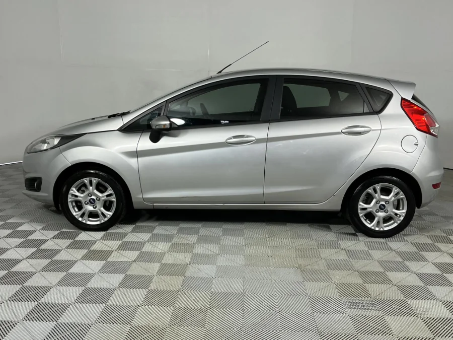 Used 2014 Ford Fiesta 5-door 1.0T Trend auto - WeBuyCars Silverlakes