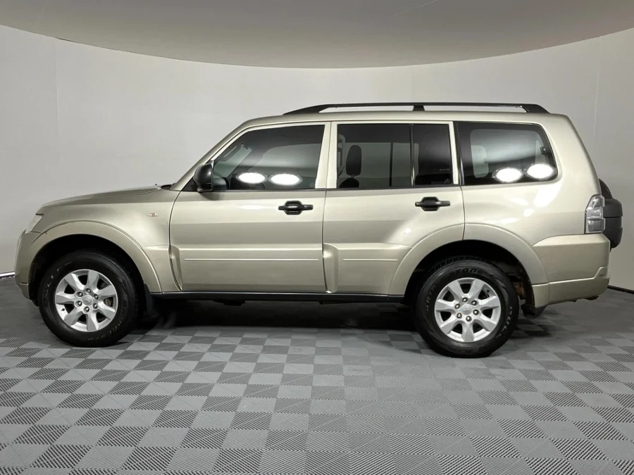 Used 2012 Mitsubishi Pajero 5-door 3.2DI-D GLX - WeBuyCars Witbank Used 2012 Mitsubishi Pajero 5-door 3.2DI-D GLX - WeBuyCars Witbank