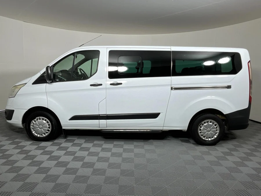 Used 2013 Ford Tourneo Custom 2.2TDCi SWB Trend - WeBuyCars  Witbank