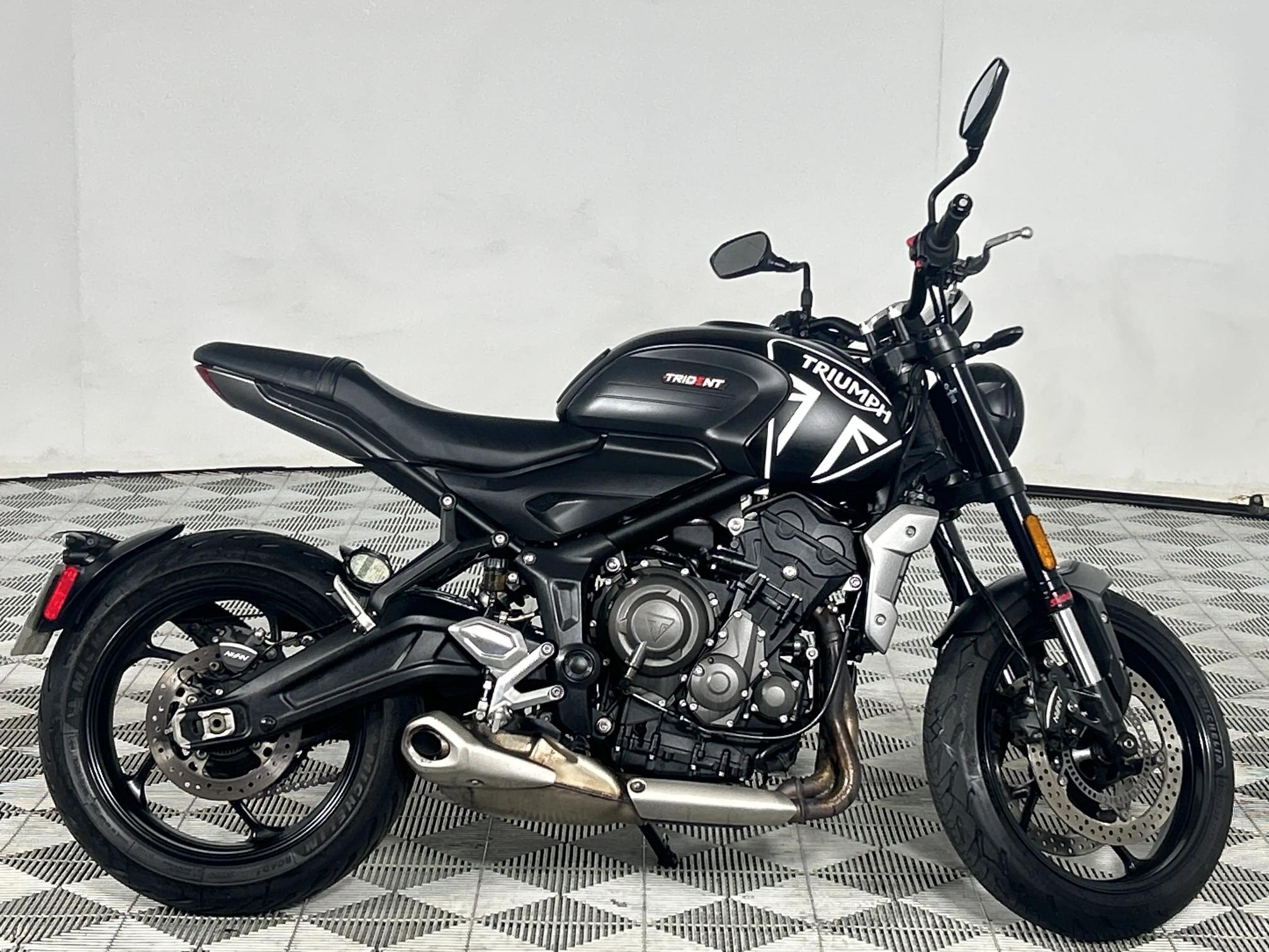 Used 2021 Triumph Sreet Triple Trident 660