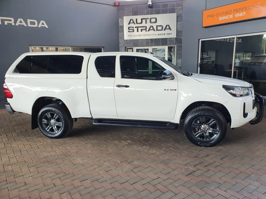 Used 2023 Toyota Hilux 2.4GD-6 Xtra cab Raider manual - Auto Strada Gezina