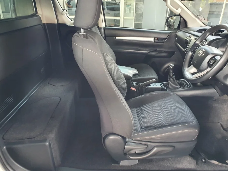 Used 2023 Toyota Hilux 2.4GD-6 Xtra cab Raider manual - Auto Strada Gezina