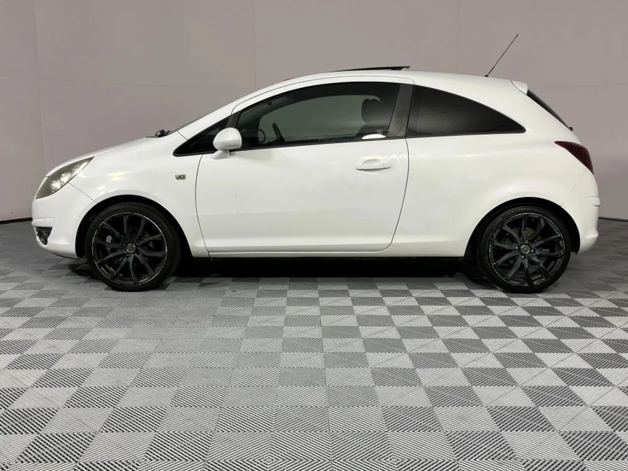 Used 2009 Opel Corsa Lite 1.4i Sport - WeBuyCars Lansdowne