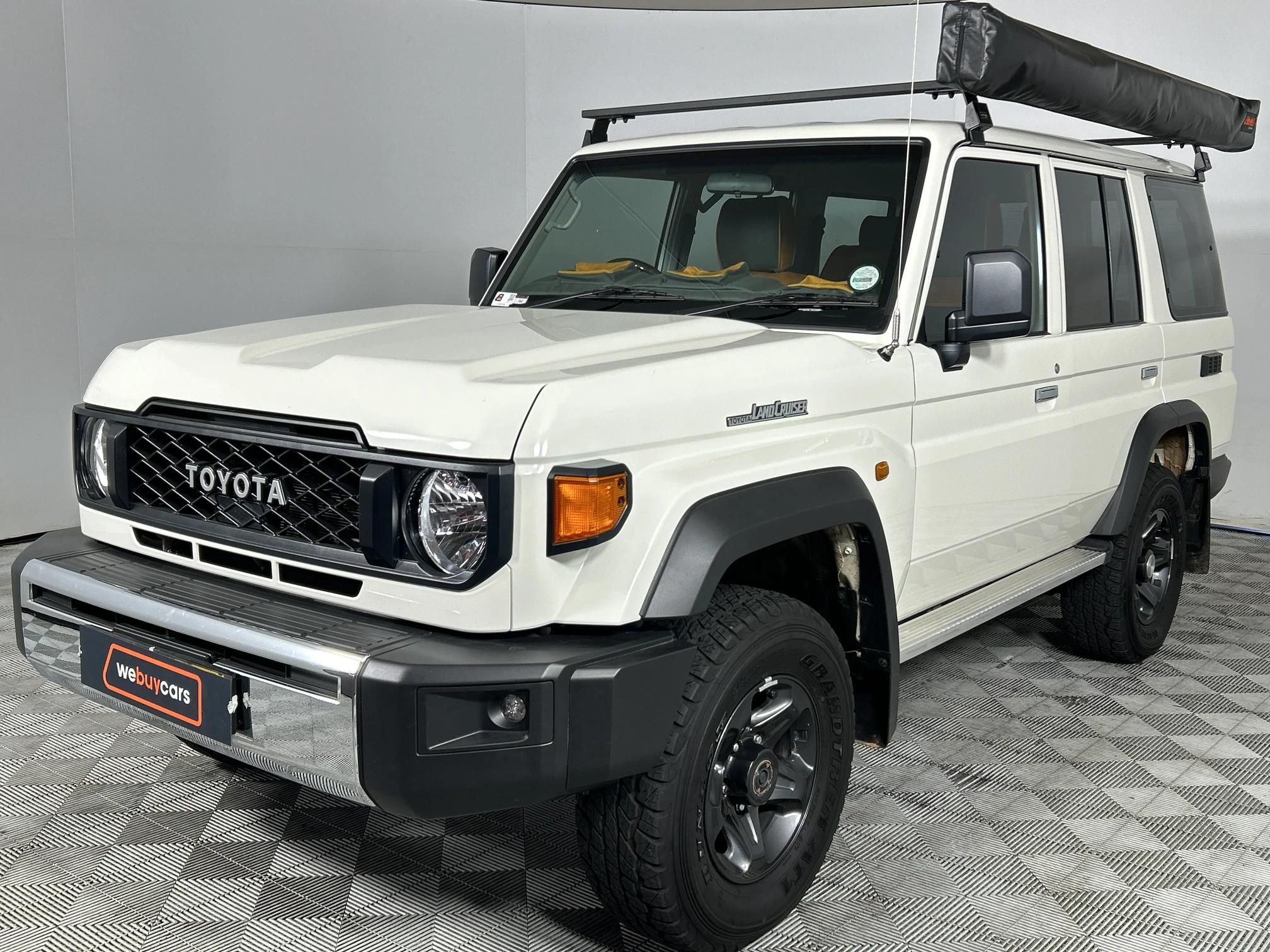 Used 2025 Toyota Land Cruiser 76 2.8GD-6 station wagon LX manual