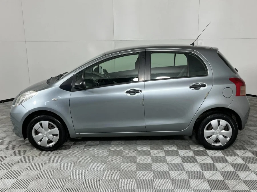 Used 2008 Toyota Yaris 1.0 5-door T1 (aircon+CD) - WeBuycars East London Used 2008 Toyota Yaris 1.0 5-door T1 (aircon+CD) - WeBuycars East London