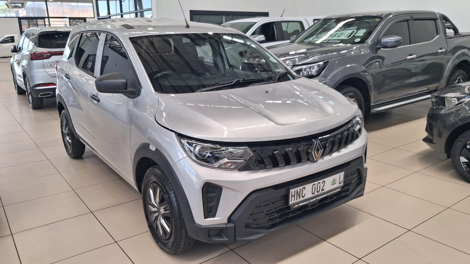 Used 2025 Renault Triber 1.0 Evolution