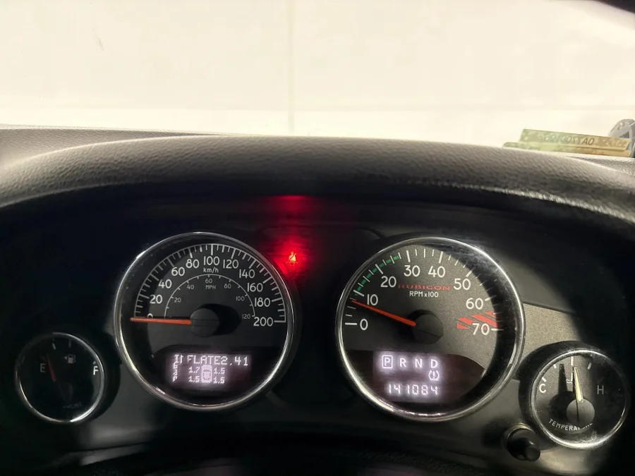 Used 2013 Jeep Wrangler Unlimited 3.6L Rubicon X - WeBuyCars Midstream