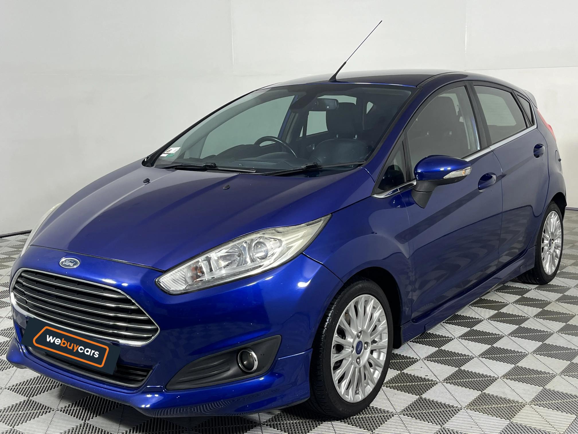 Used 2016 Ford Fiesta 5-door 1.0T Titanium auto