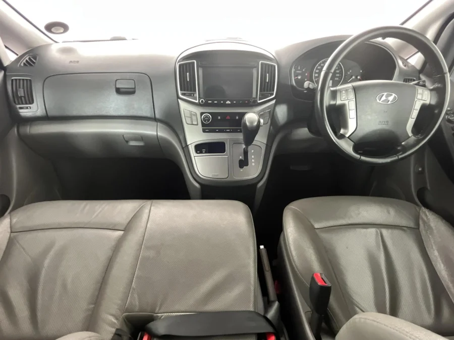 Used 2019 Hyundai H-1 2.5VGTi bus Elite 9-seater - WeBuyCars Montana