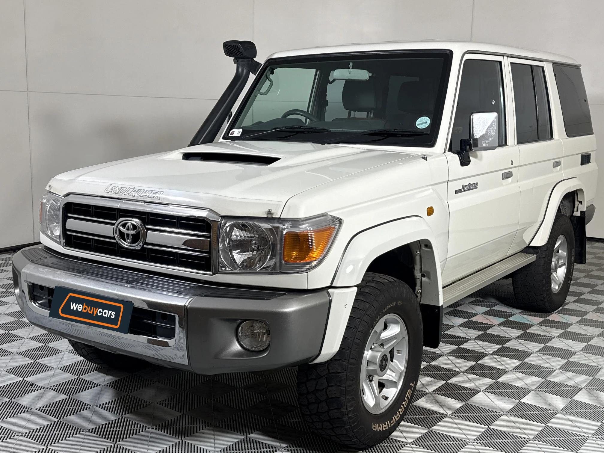 Used 2014 Toyota Land Cruiser 76 4.5D-4D V8 station wagon LX