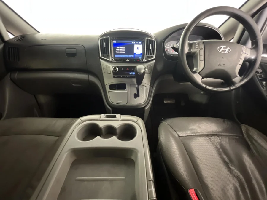 Used 2018 Hyundai H-1 2.5VGTi bus Elite 9-seater - WeBuyCars Riverhorse