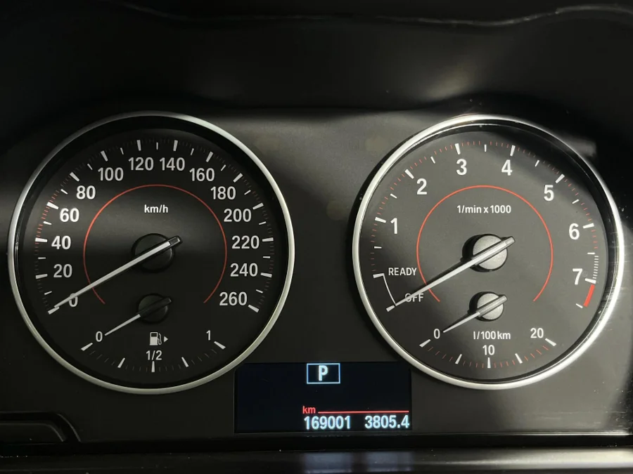 Used 2017 BMW 1 Series 120i 5-door Sport Line auto - WeBuyCars Durban