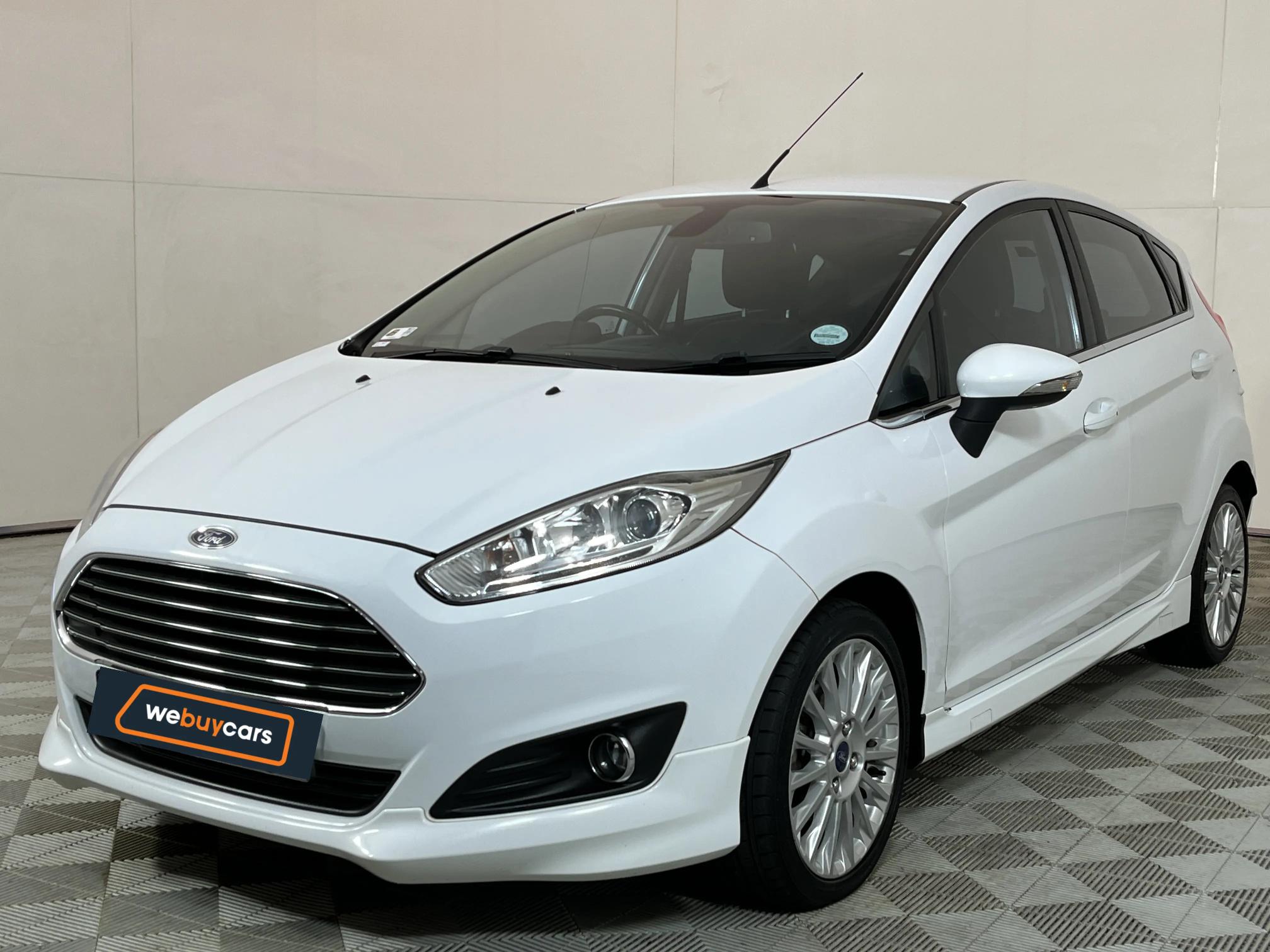 Used 2016 Ford Fiesta 5-door 1.0T Titanium auto