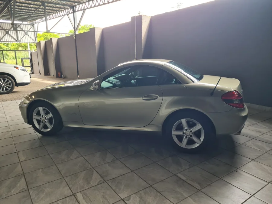 Used 2010 Mercedes-Benz SLK 200 AMG Sports auto - Bonus Cars
