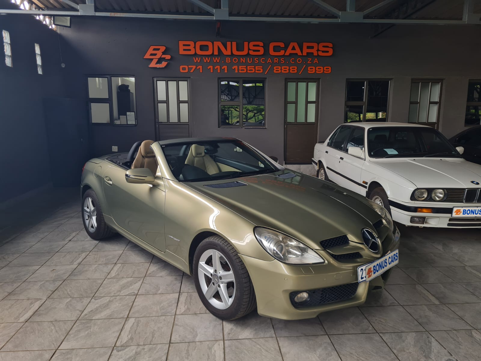 Used 2010 Mercedes-Benz SLK 200 AMG Sports auto