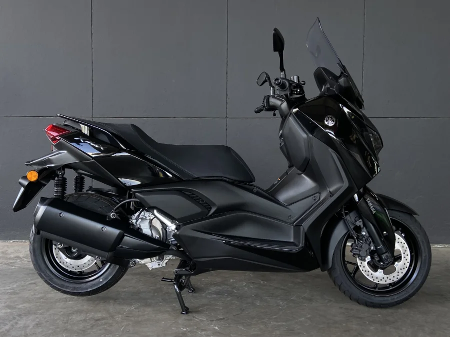YAMAHA 300 XMAX - FAST KTM YAMAHA 300 XMAX - FAST KTM
