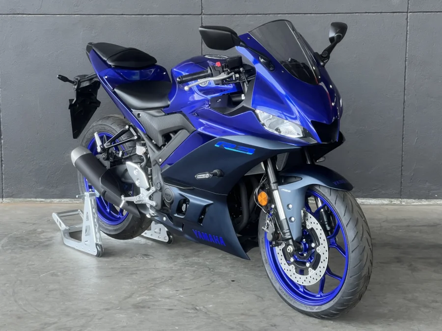 YAMAHA R3 - FAST KTM