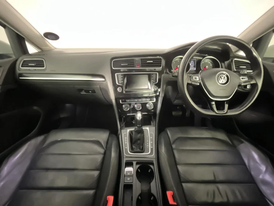 Used 2013 Volkswagen Golf 2.0TDI Highline - WeBuyCars Lansdowne