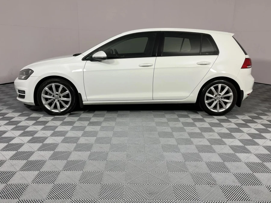Used 2013 Volkswagen Golf 2.0TDI Highline - WeBuyCars Lansdowne