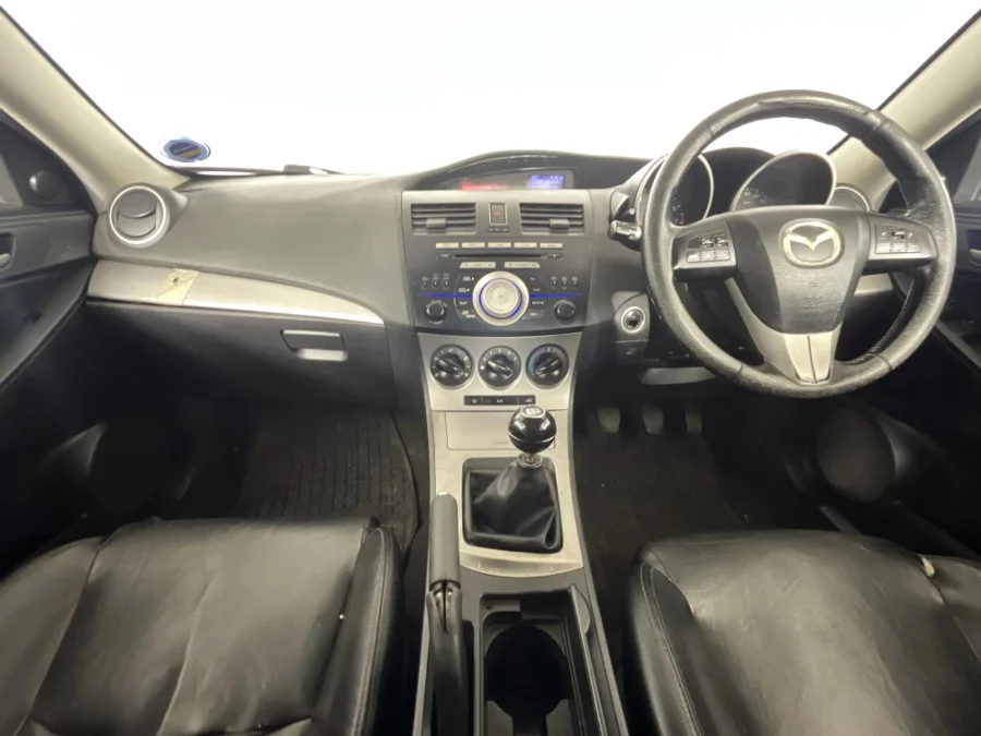 Used 2011 Mazda Mazda3 sedan 1.6 Dynamic - WeBuyCars Lansdowne