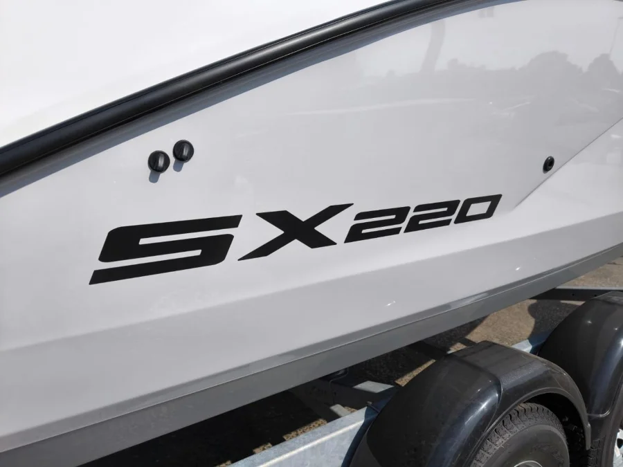 New 2026 Yamaha SX220 Jetboat w/ Twin TR-1 Jet Drive Motors (New 2025 Model) Available Now!! - Linex Sandton  Boats