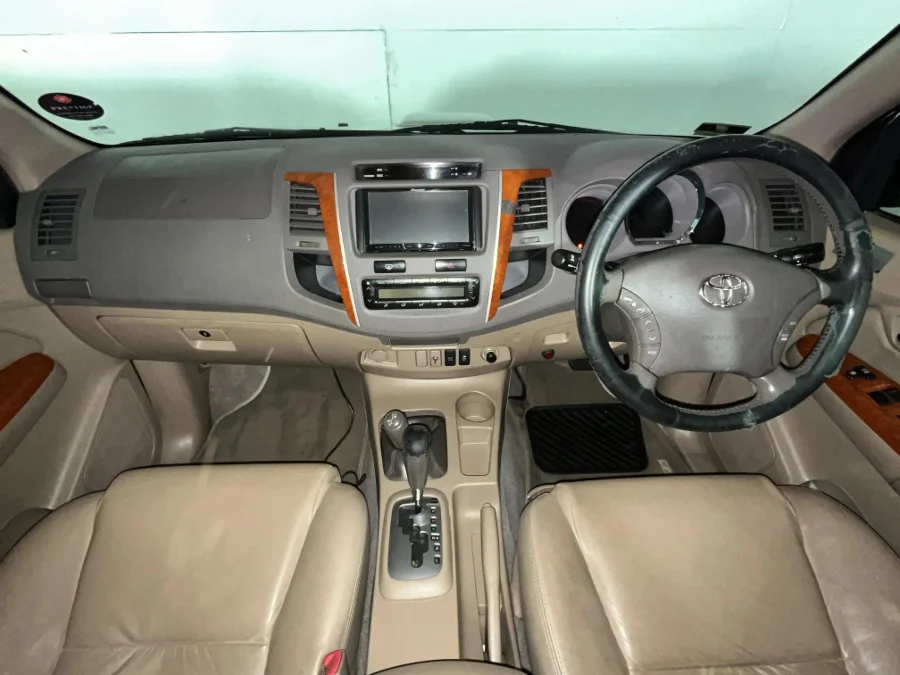 Used 2011 Toyota Fortuner 3.0D-4D 4x4 auto - WeBuyCars Germiston