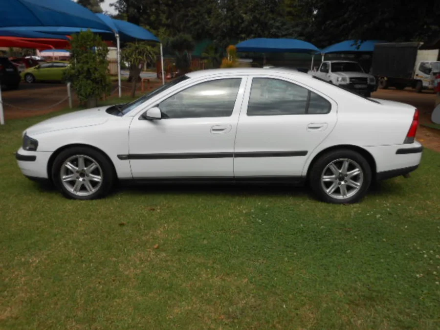 Used 2003 Volvo S60 D4 Excel auto - Ryko Motors
