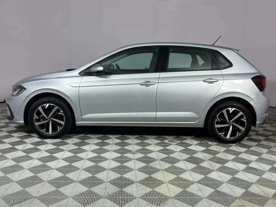 Used 2023 Volkswagen Polo hatch 1.0TSI Life manual - WeBuyCars George