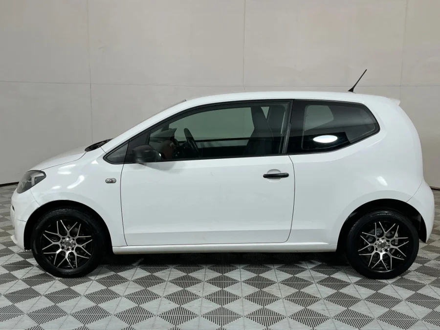 Used 2015 Volkswagen up! take up! 3-door 1.0 - WeBuyCars JHB South
