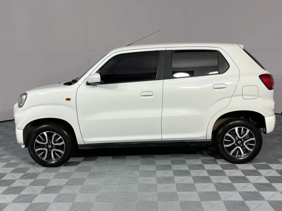 Used 2023 Suzuki S-Presso 1.0 GL+ manual - WeBuyCars Lansdowne